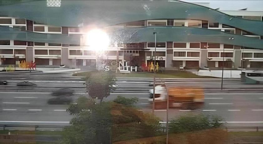 Serdang Business Hotel Seri Kembangan Exteriör bild